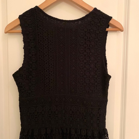 Abercrombie & Fitch Lace Crochet V-Neck Skater Dress Black Size 2 - Picture 10 of 16